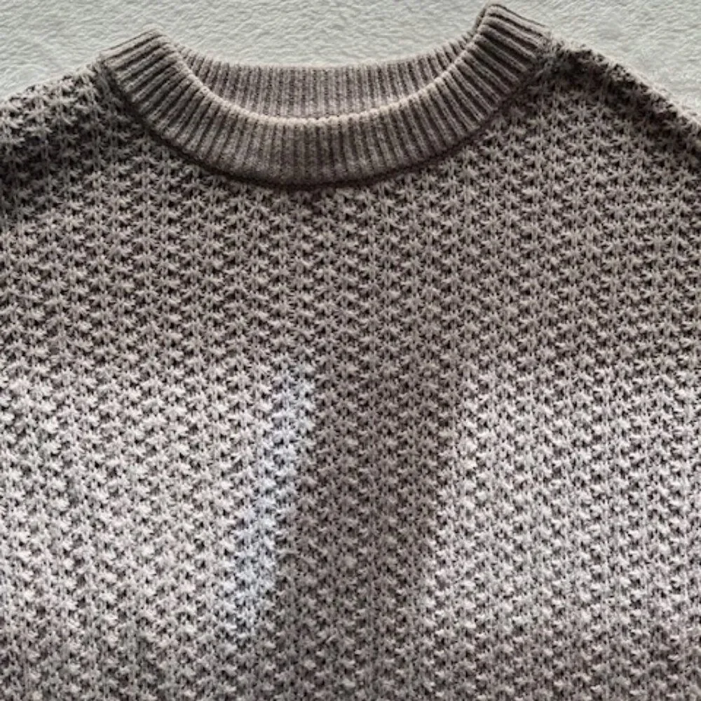 Universal Thread Cropped Taupe/Tan Textured Knit Long Sleeve Sweater Size M - Picture 2 of 5